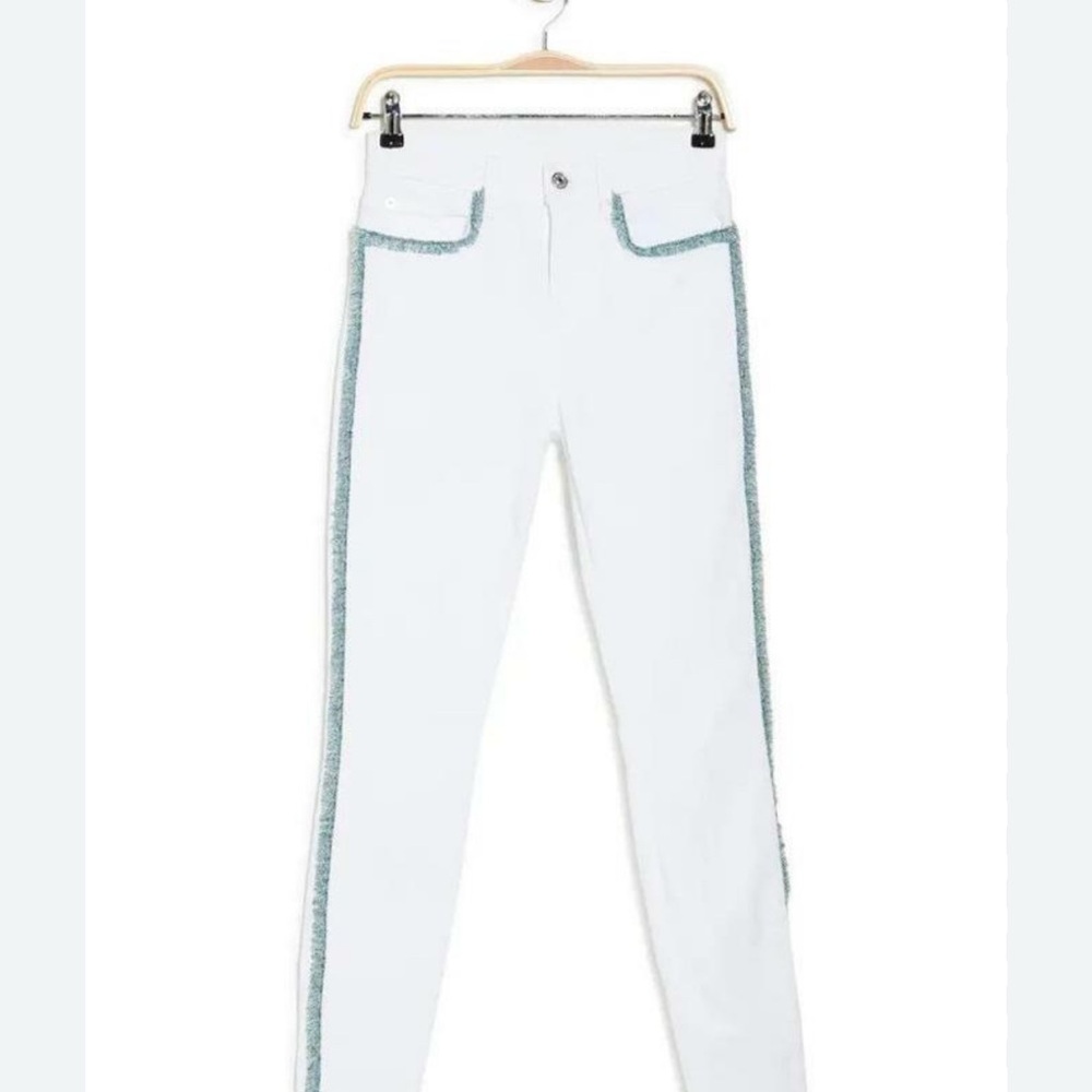 7 for all mankind white with luxe fringe
